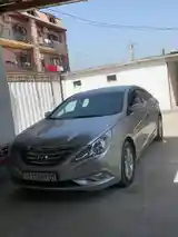 Hyundai Sonata, 2010-2