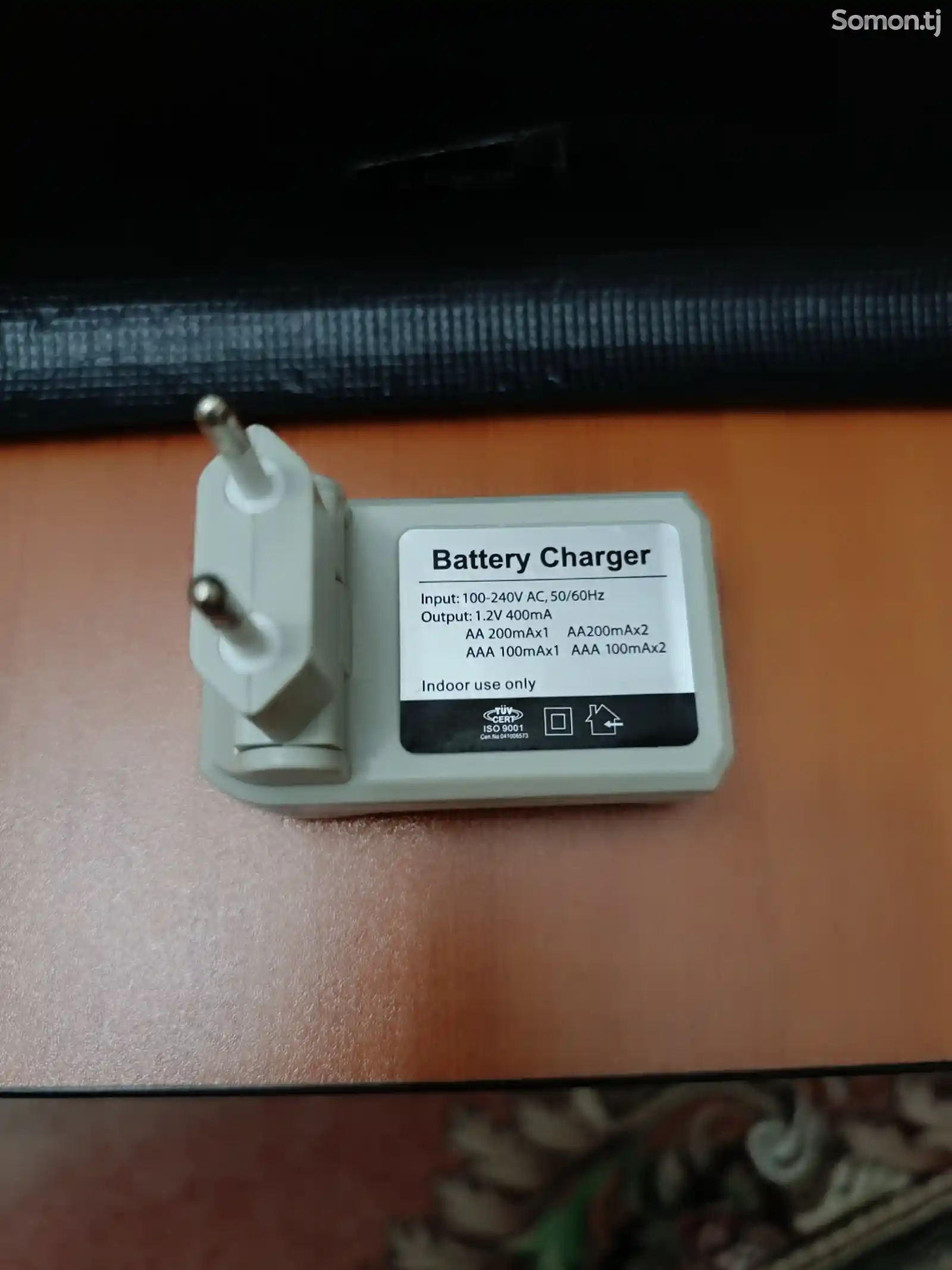 Заряжающая Battery Charger-2