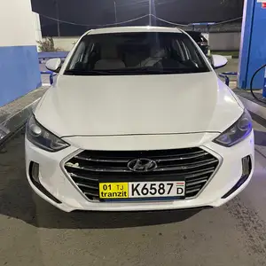 Hyundai Elantra, 2017