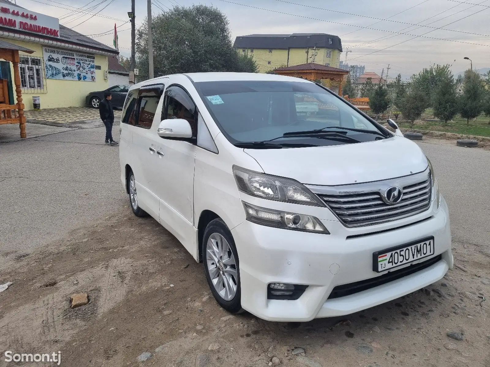 Toyota Vellfire, 2014-1