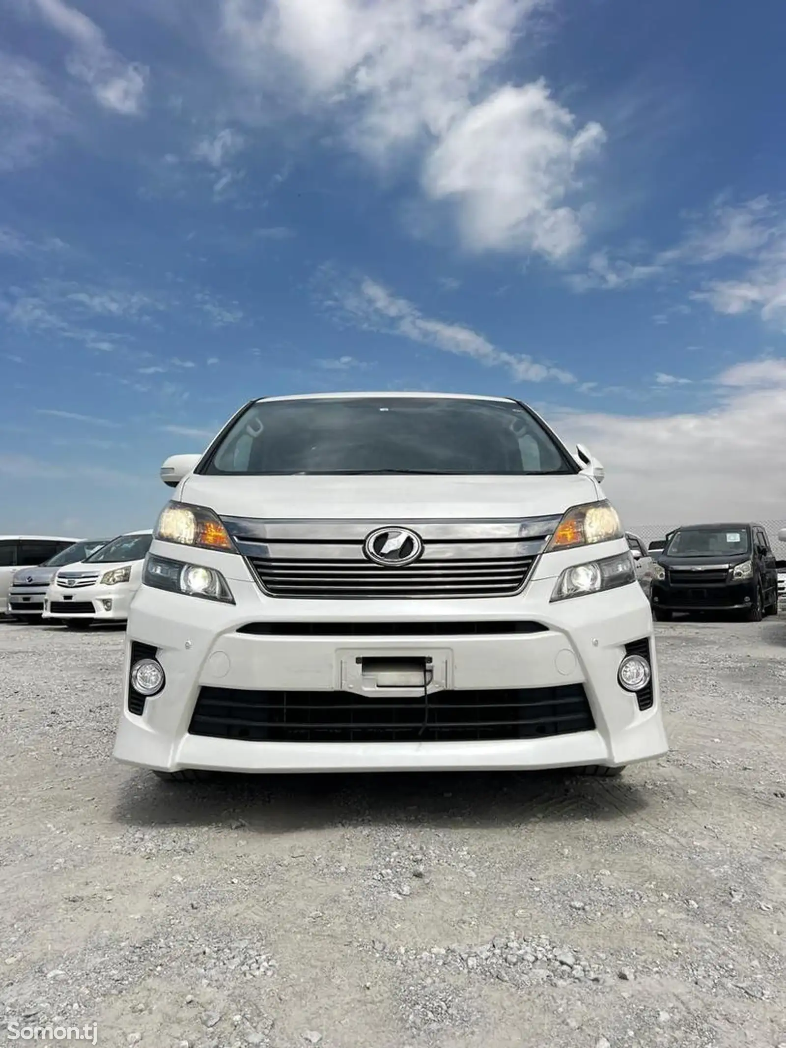 Toyota Vellfire, 2014-1