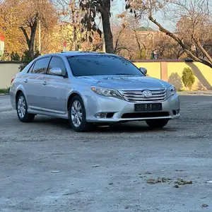 Toyota Avalon, 2011