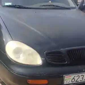 Daewoo Leganza, 1998