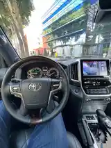 Toyota Land Cruiser, 2018-9