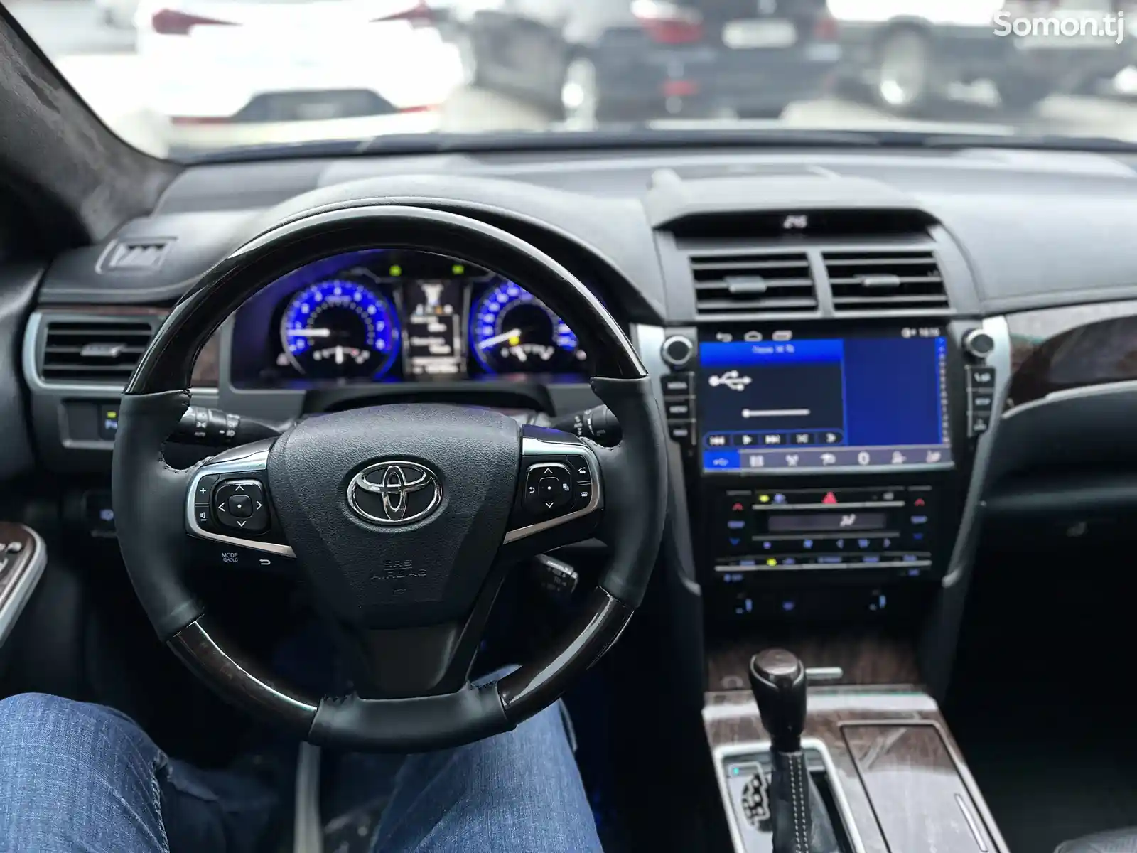 Toyota Camry, 2017-10