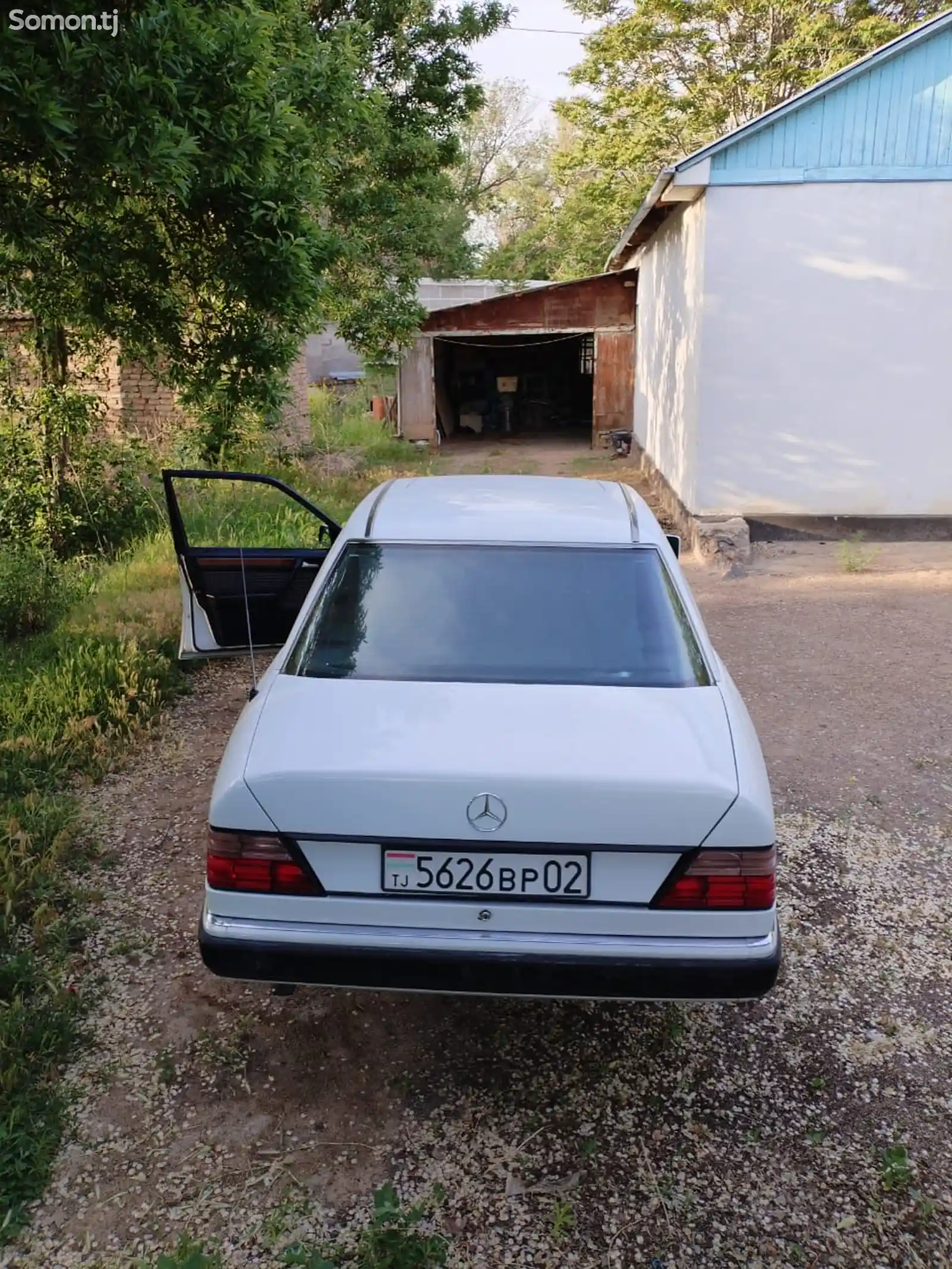 Mercedes-Benz E class, 1991-2