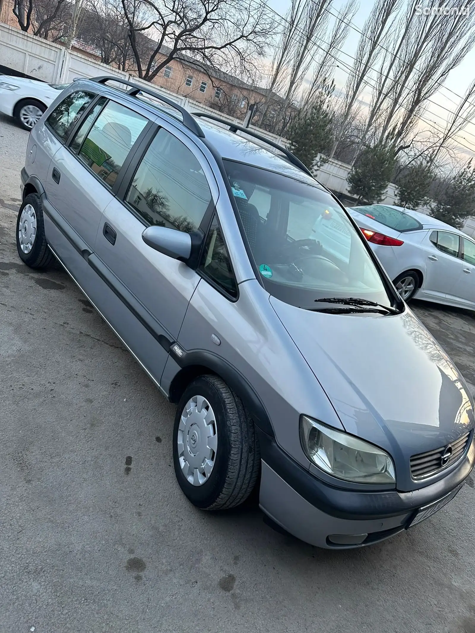 Opel Zafira, 2001