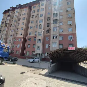 3-комн. квартира, 5 этаж, 82 м², Глазной