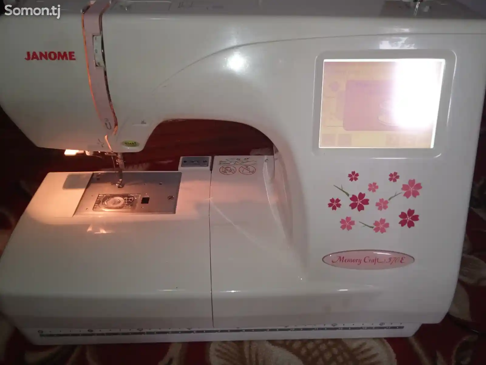 Вышивальная машина Janome Memory Craft 370E-6