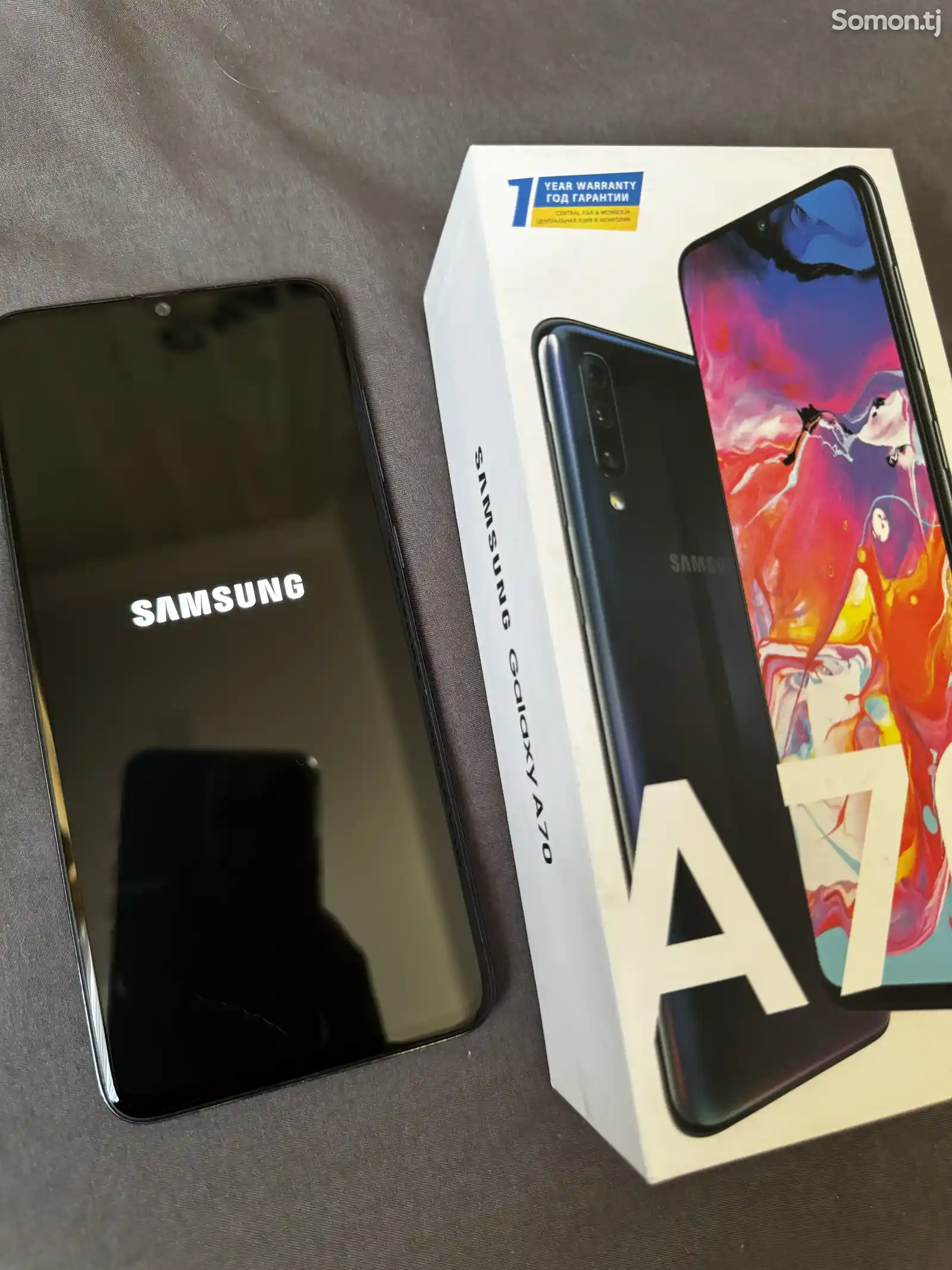 Samsung Galaxy A70-2