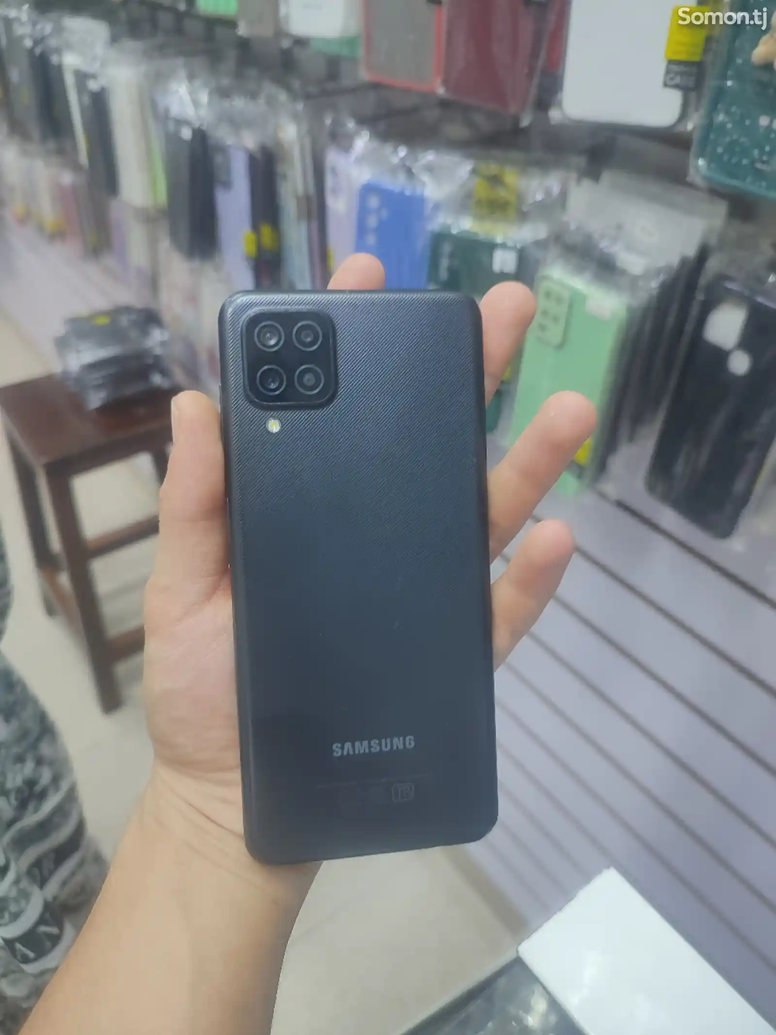 Samsung Galaxy M12-1