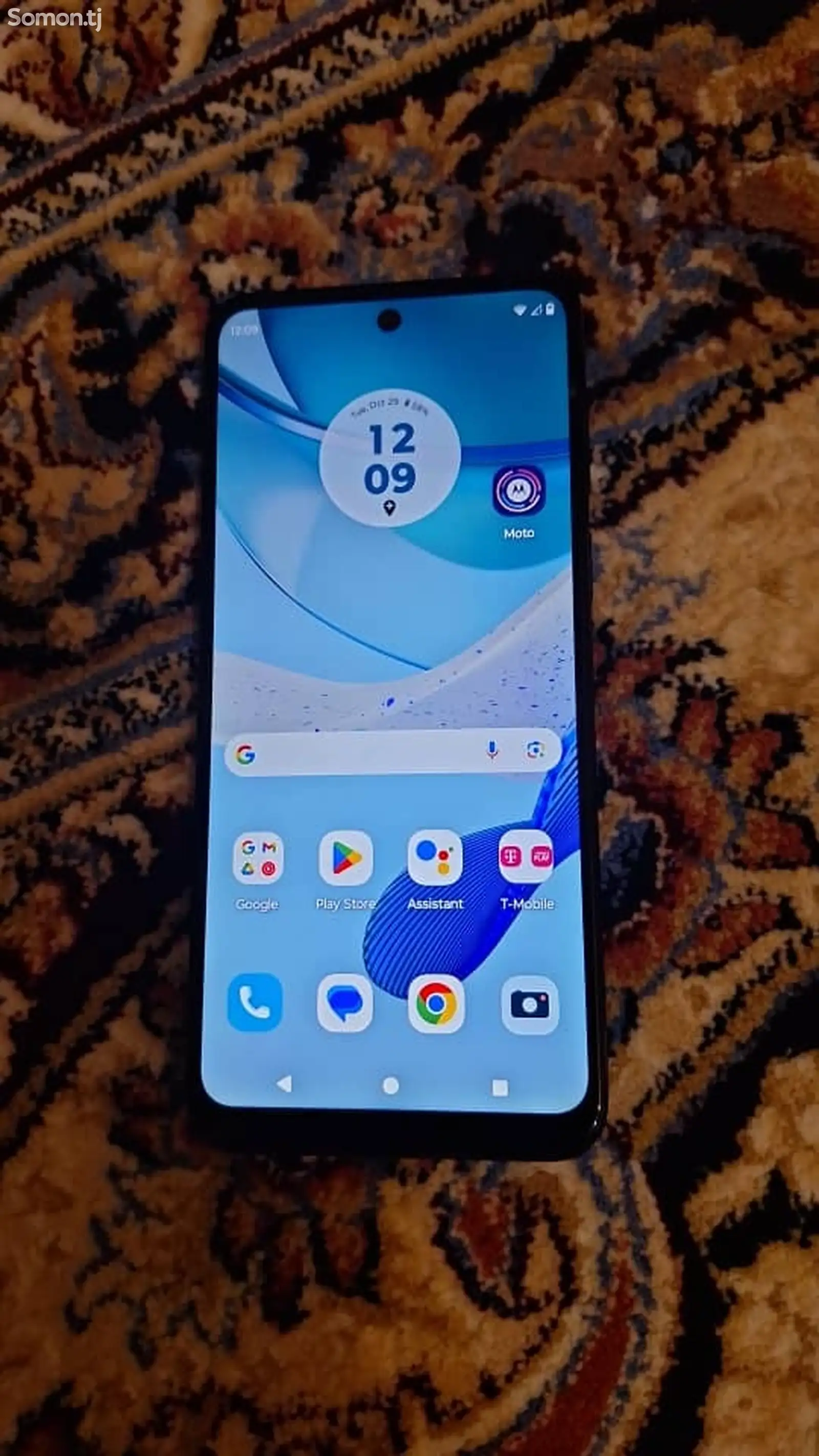 Телефон Motorola 5G-1