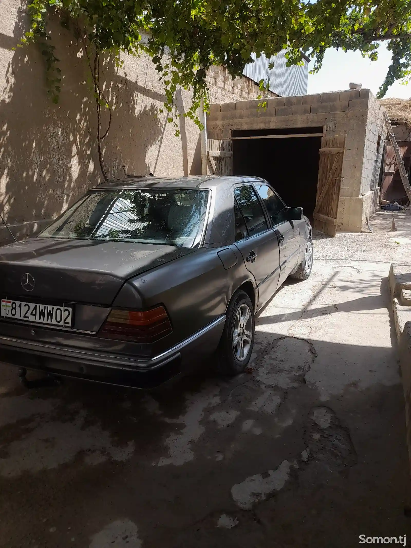 Mercedes-Benz W124, 1992-5