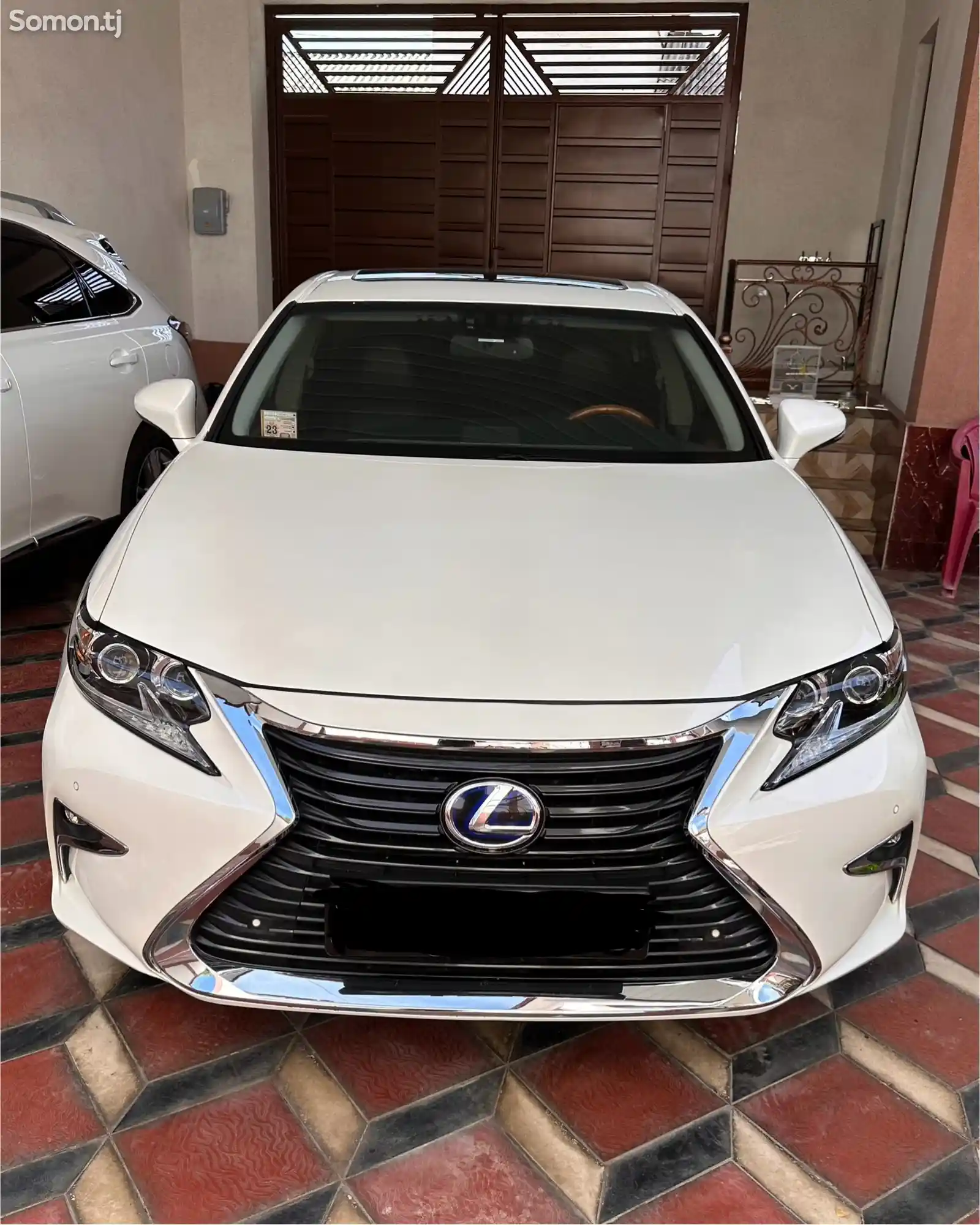 Lexus ES series, 2015-2