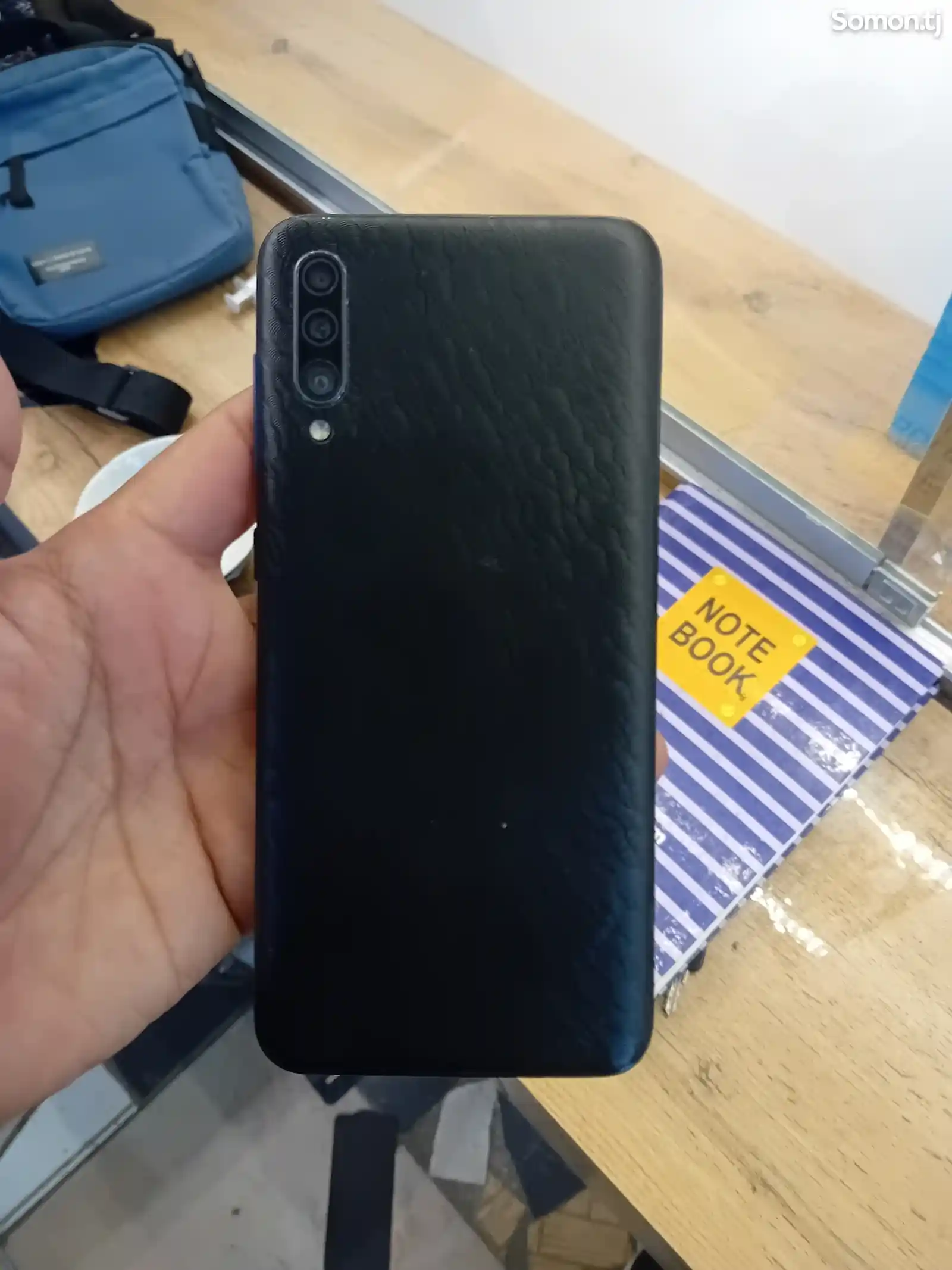 Samsung Galaxy A30s-2