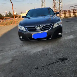 Toyota Camry, 2011