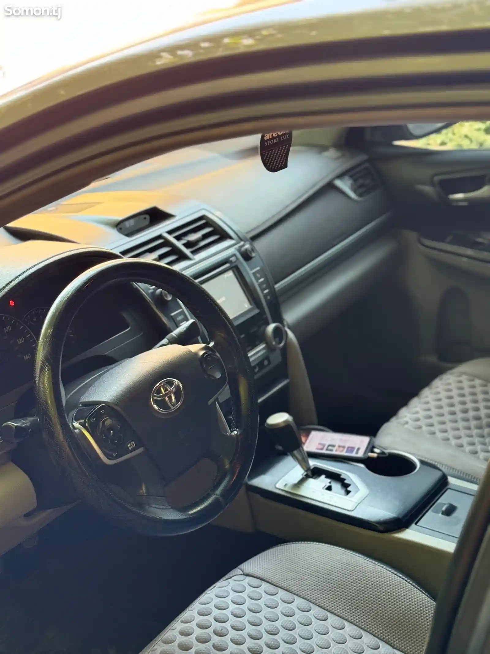 Toyota Camry, 2013-6