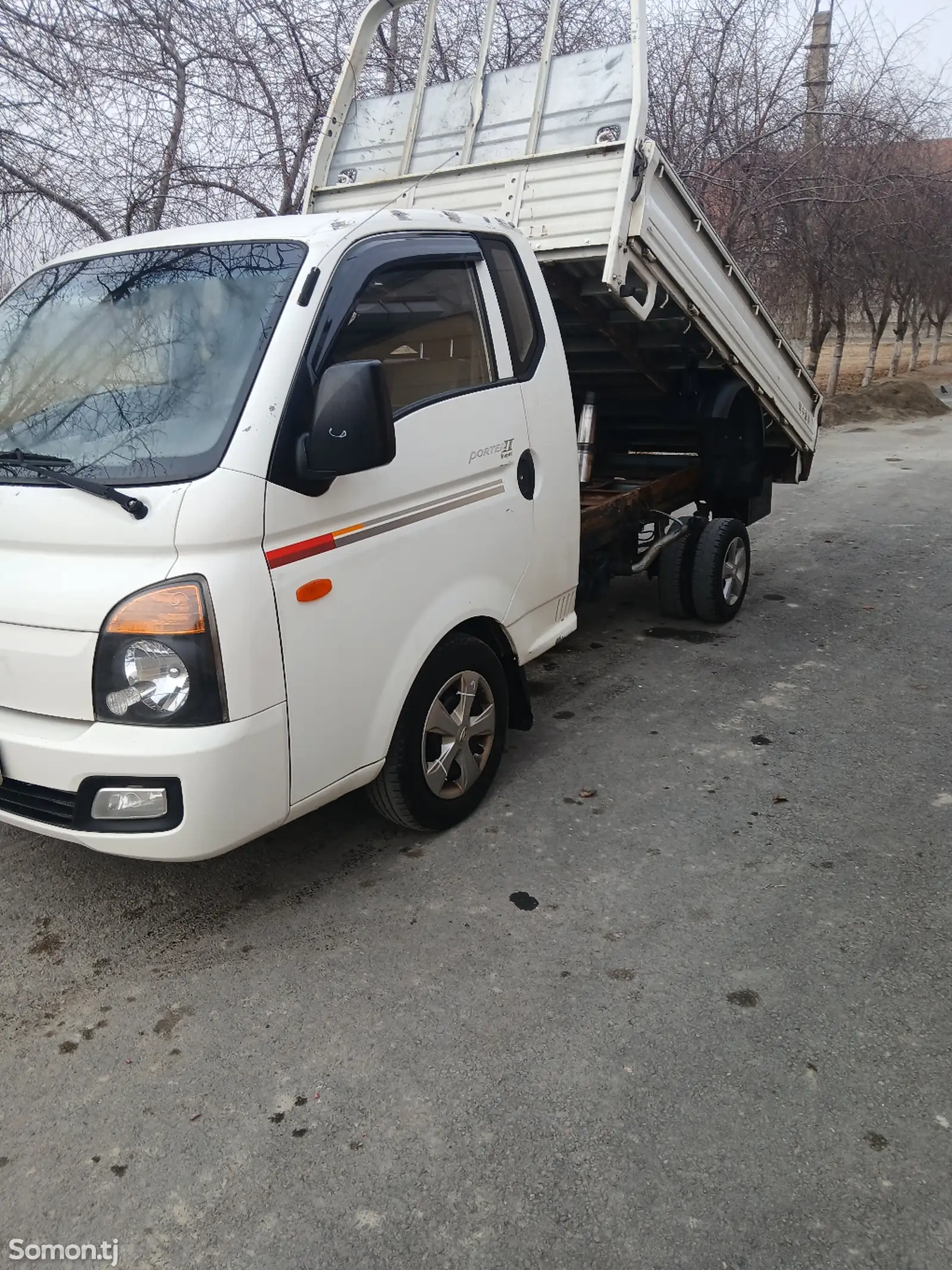 Бортовой автомобиль Hyundai Porter, 2014-1