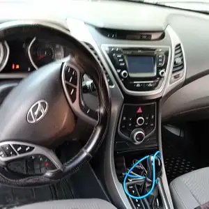 Hyundai Elantra, 2016