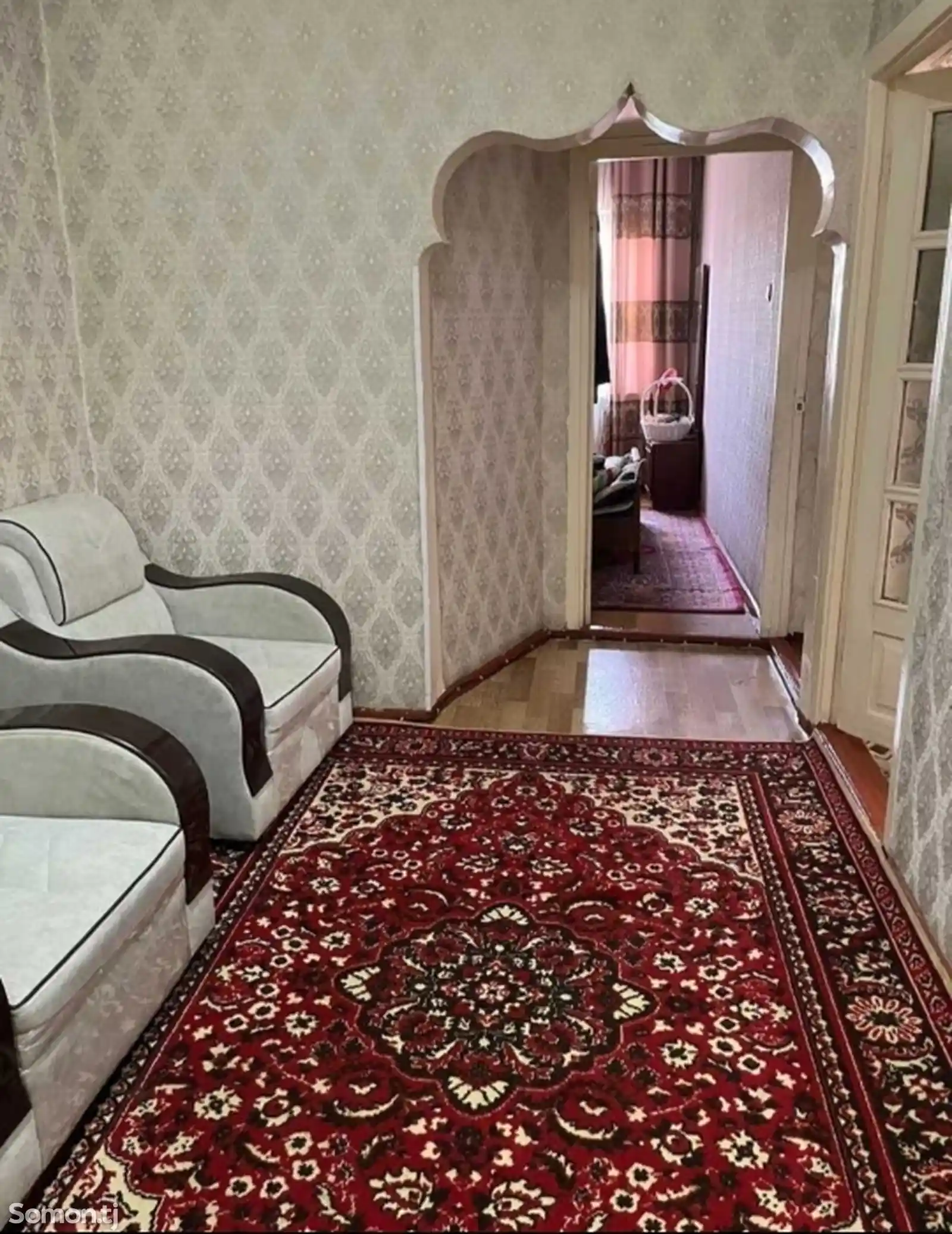 4-комн. квартира, 5 этаж, 100м², Цирк-2