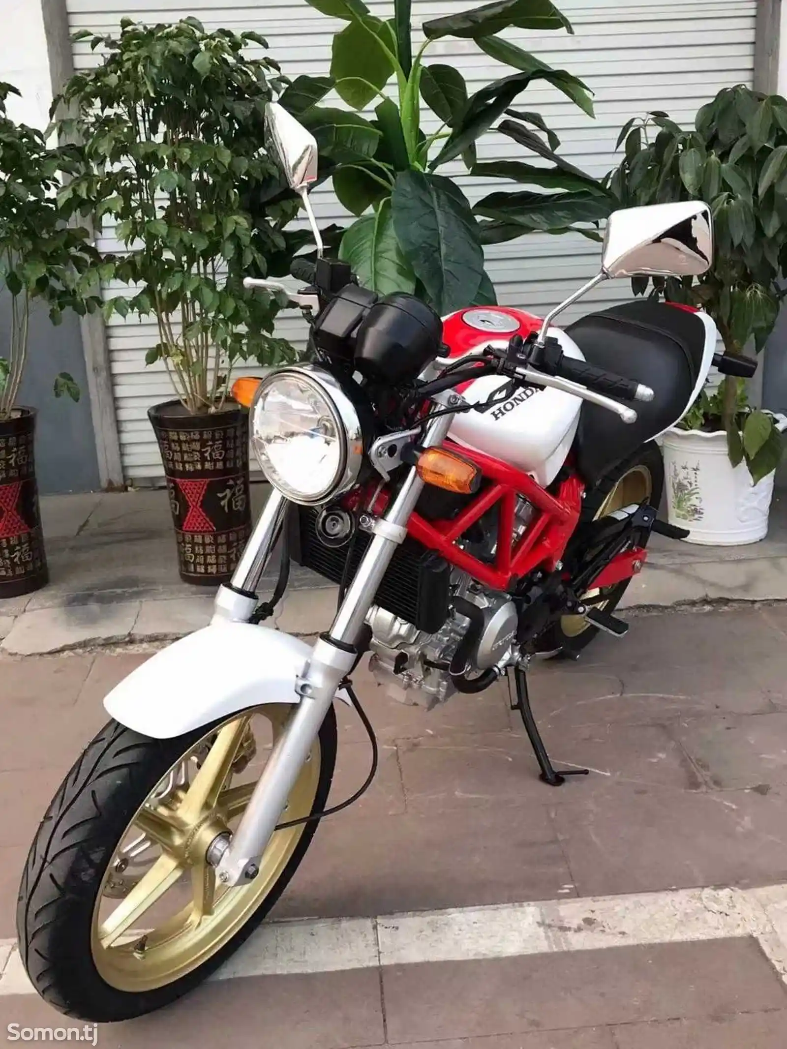 Мотоцикл Honda VTR-250cc на заказ-2