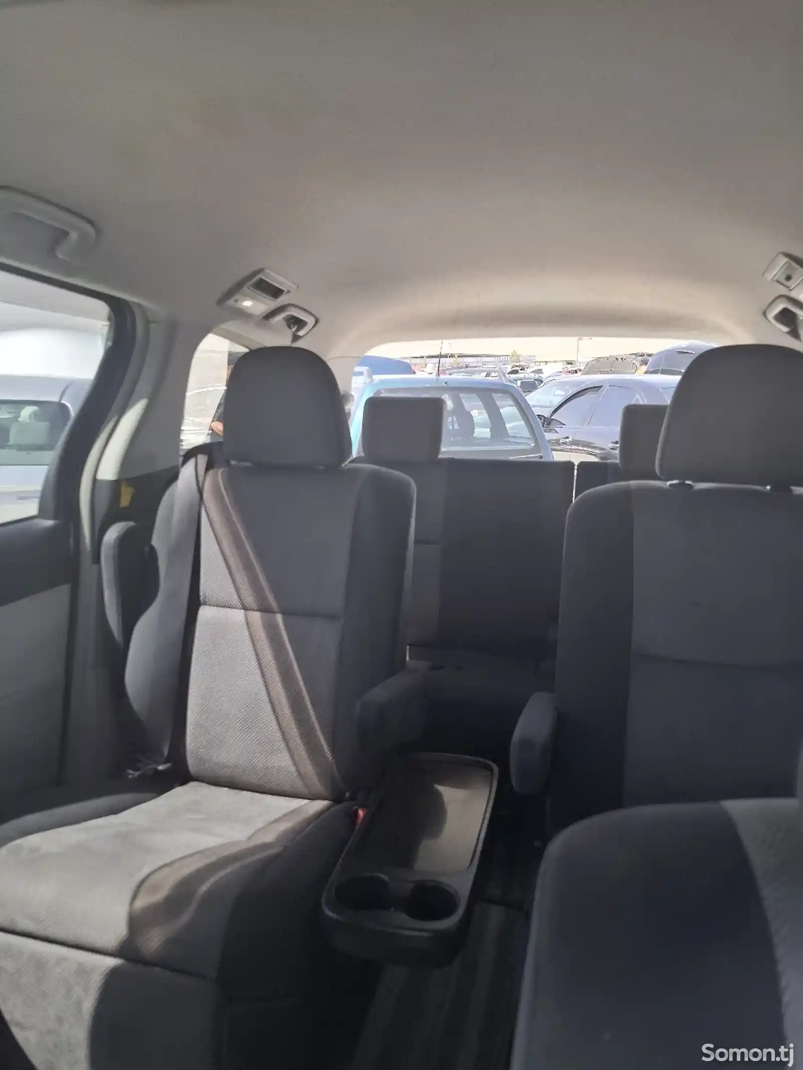 Toyota Estima, 2009-9