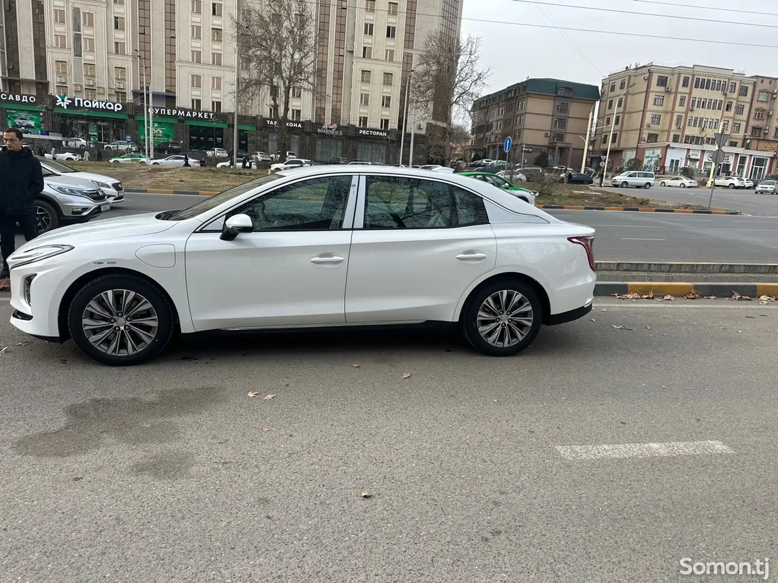 Hongqi E-QM5, 2024-1