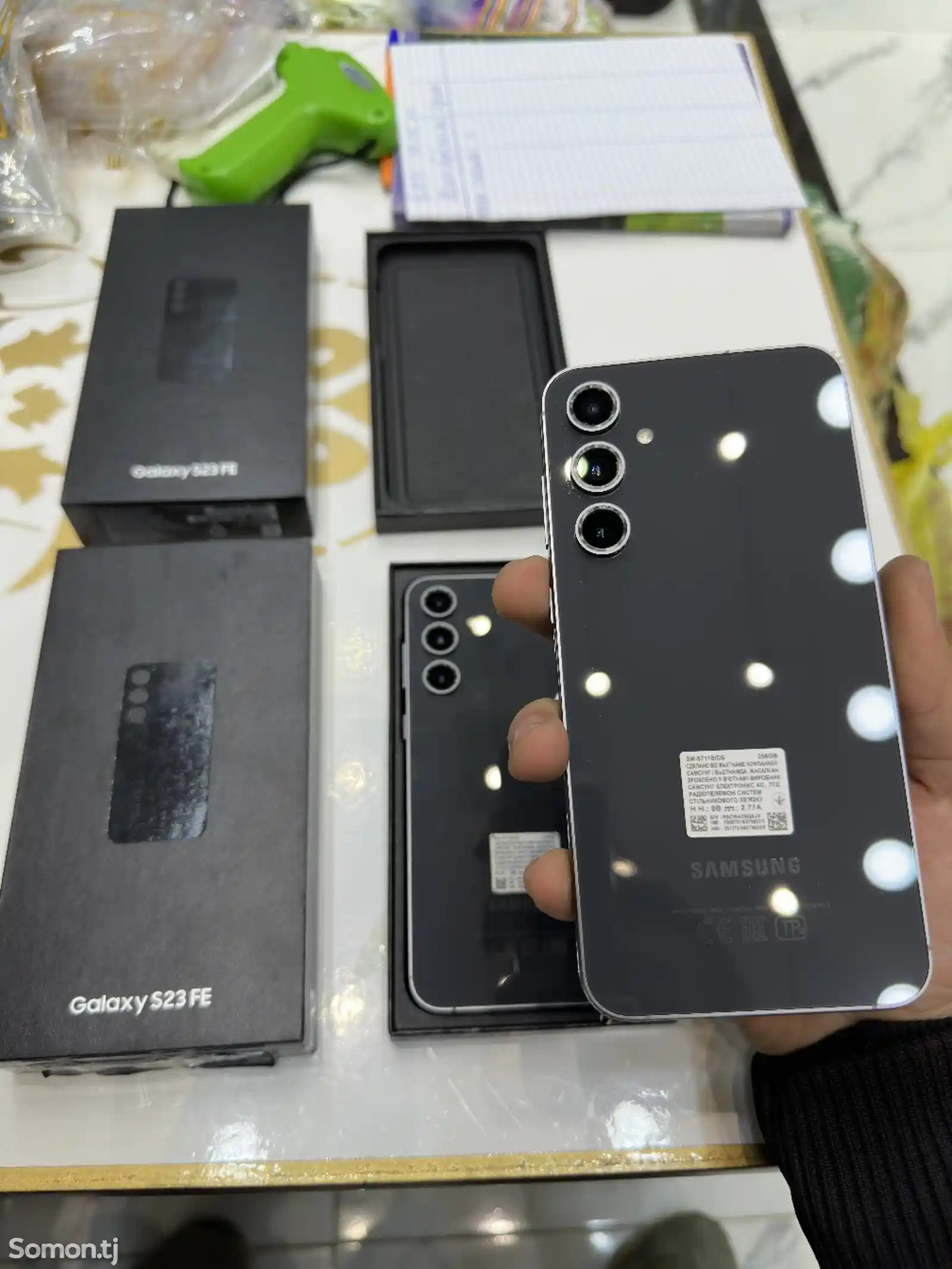 Samsung Galaxy S23 FE 8/256gb-1