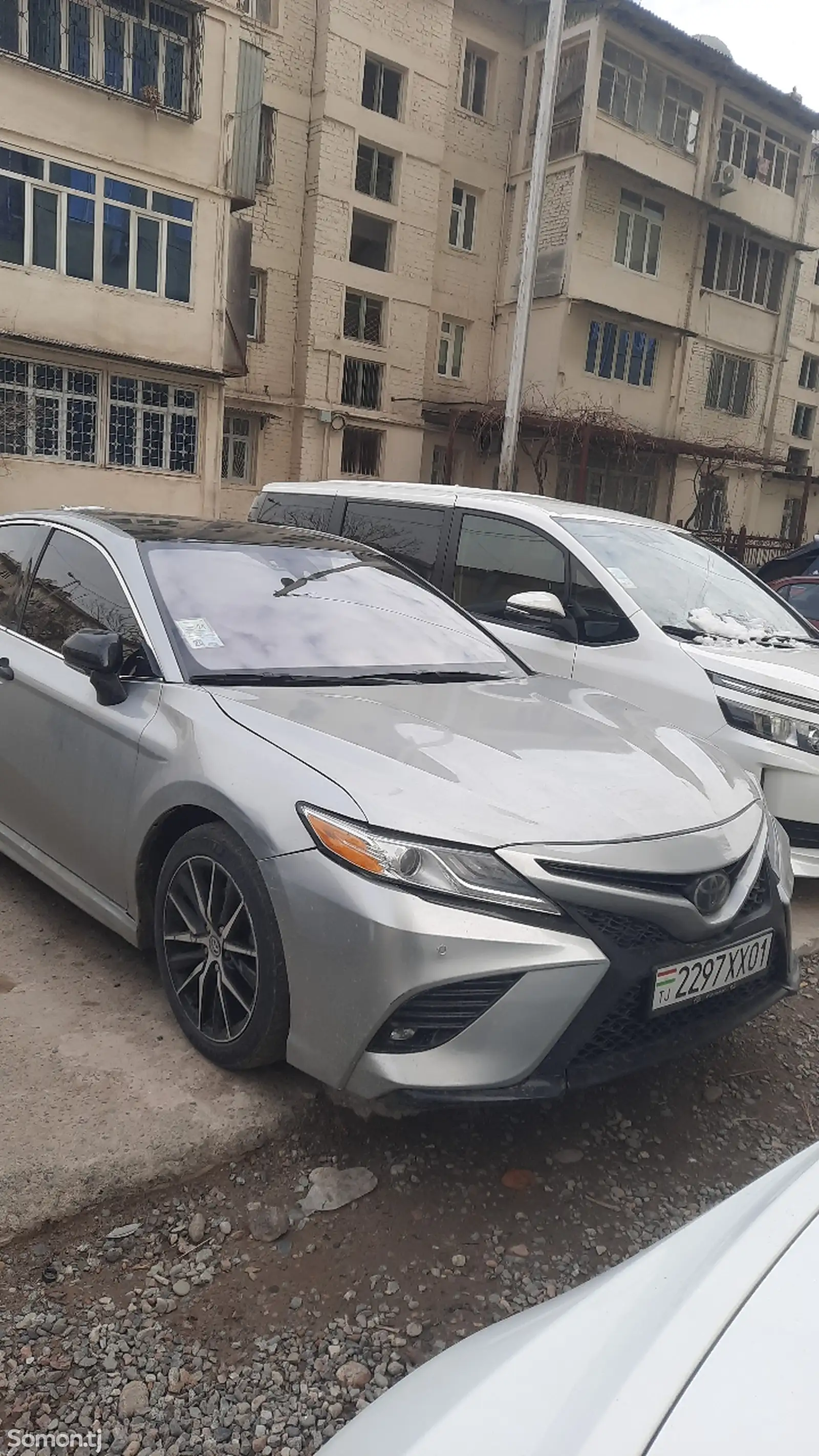 Toyota Camry, 2018-1