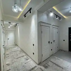 2-комн. квартира, 8 этаж, 78 м², Сино 2