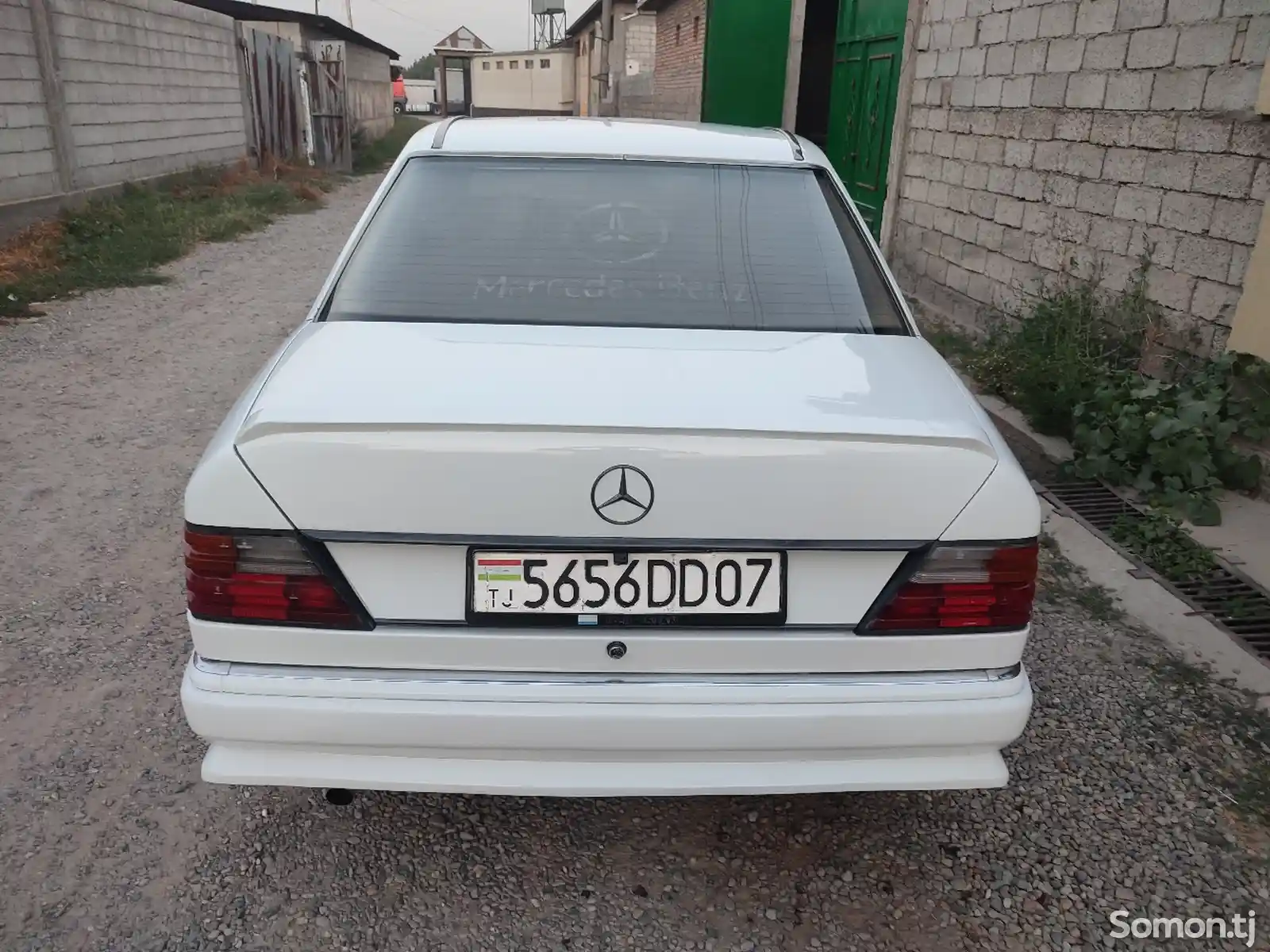 Mercedes-Benz W124, 1990-6