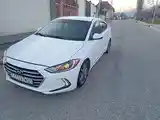 Hyundai Elantra, 2016-2