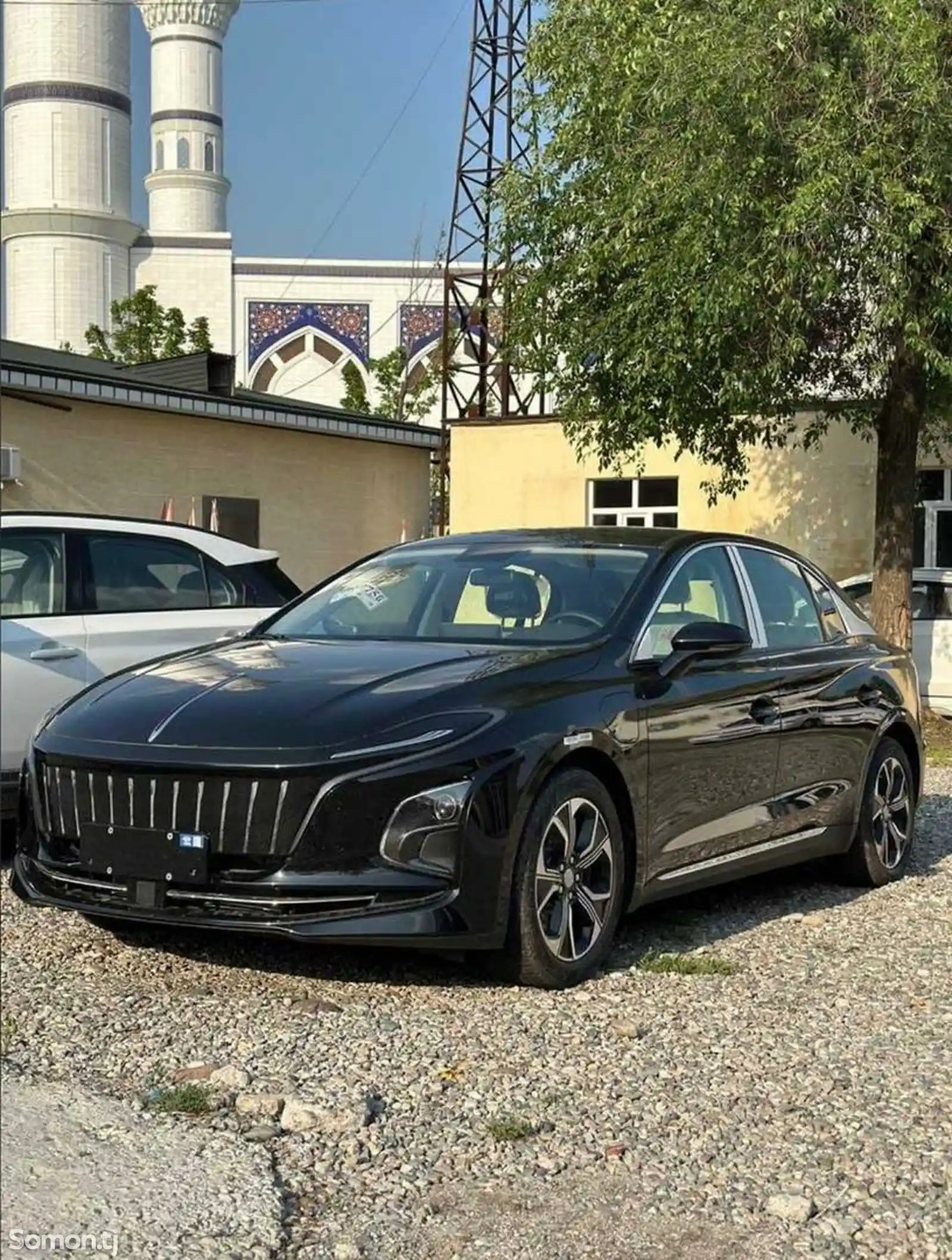 Hongqi E-QM5, 2024-1