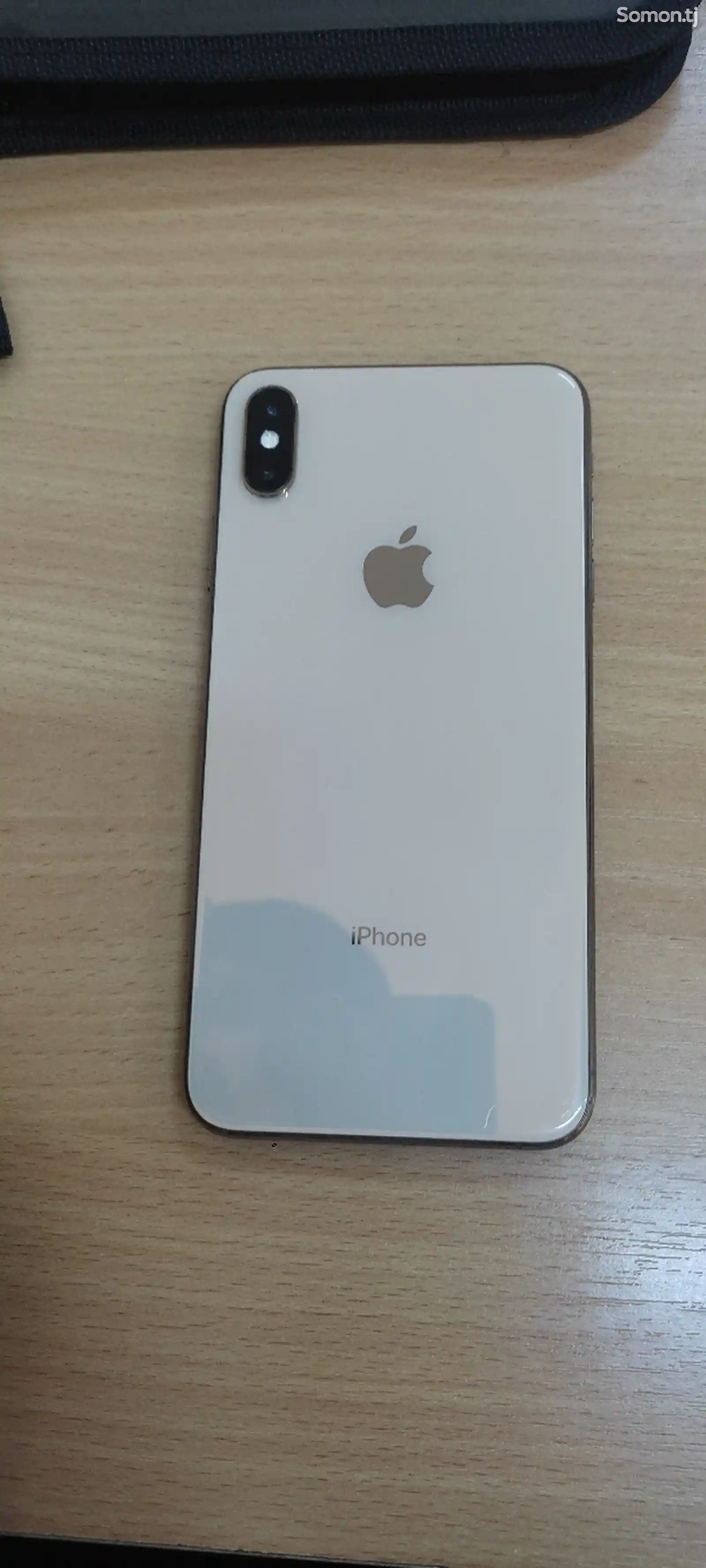 Apple iPhone Xs Max, 64 gb, Gold-3