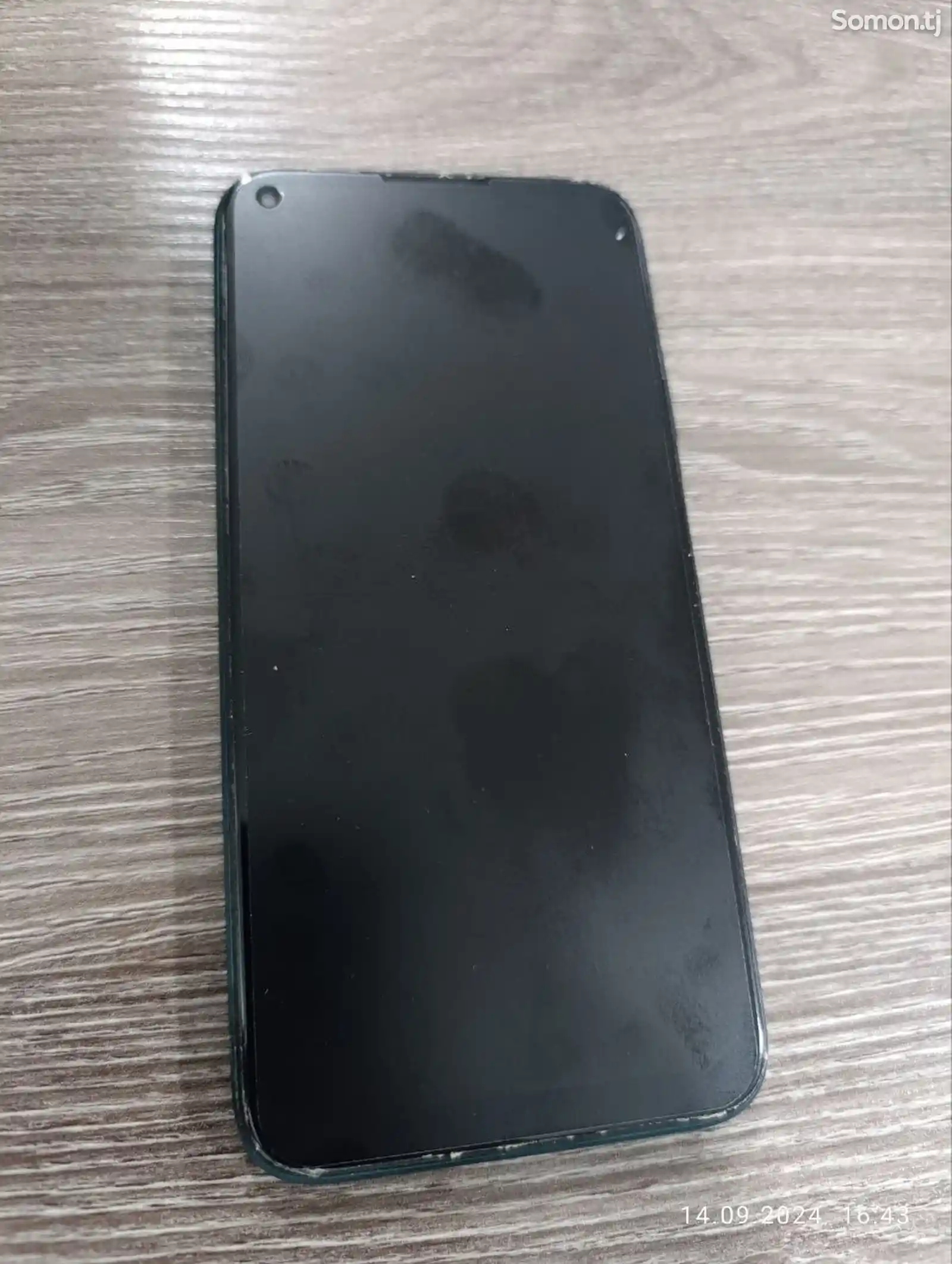 Huawei P40 Lite-2