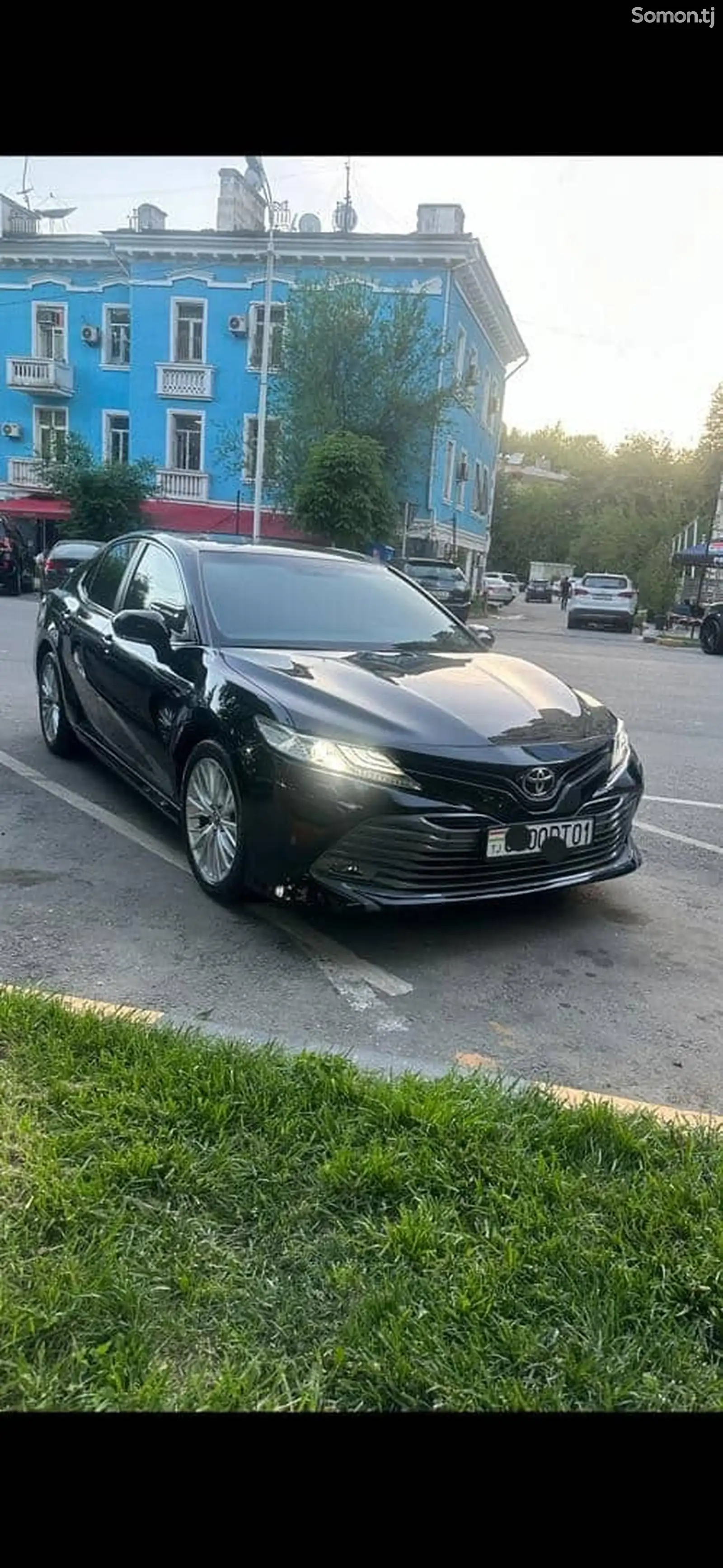 Toyota Camry, 2018-1