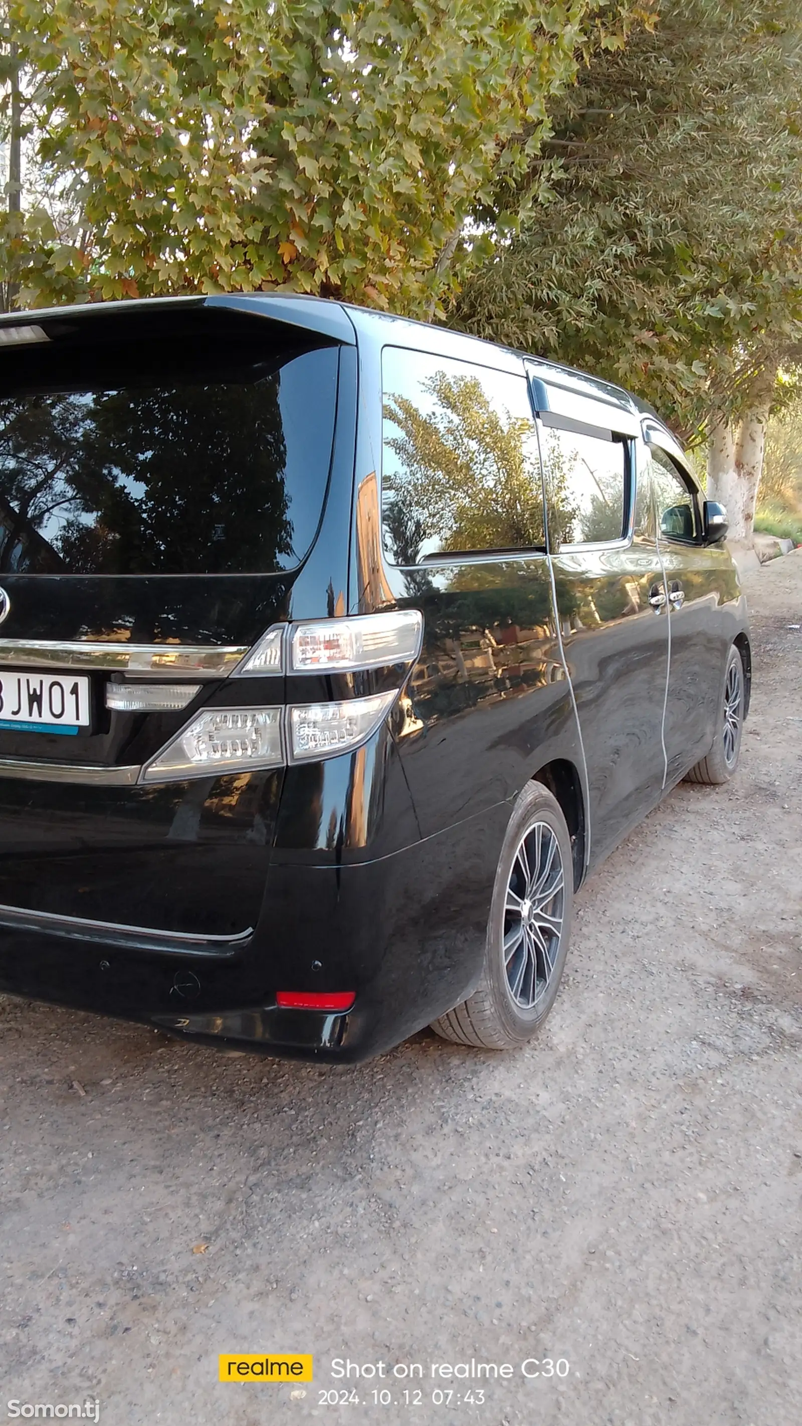 Toyota Vellfire, 2014-10