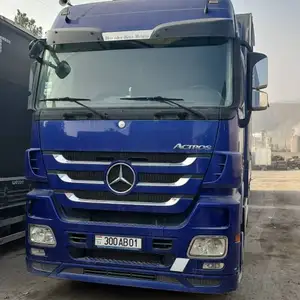 Бортовой грузовик Mercedes-Benz Actros, 2011