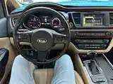 Kia Carnival, 2015-10