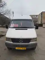 Mercedes-Benz Sprinter-2