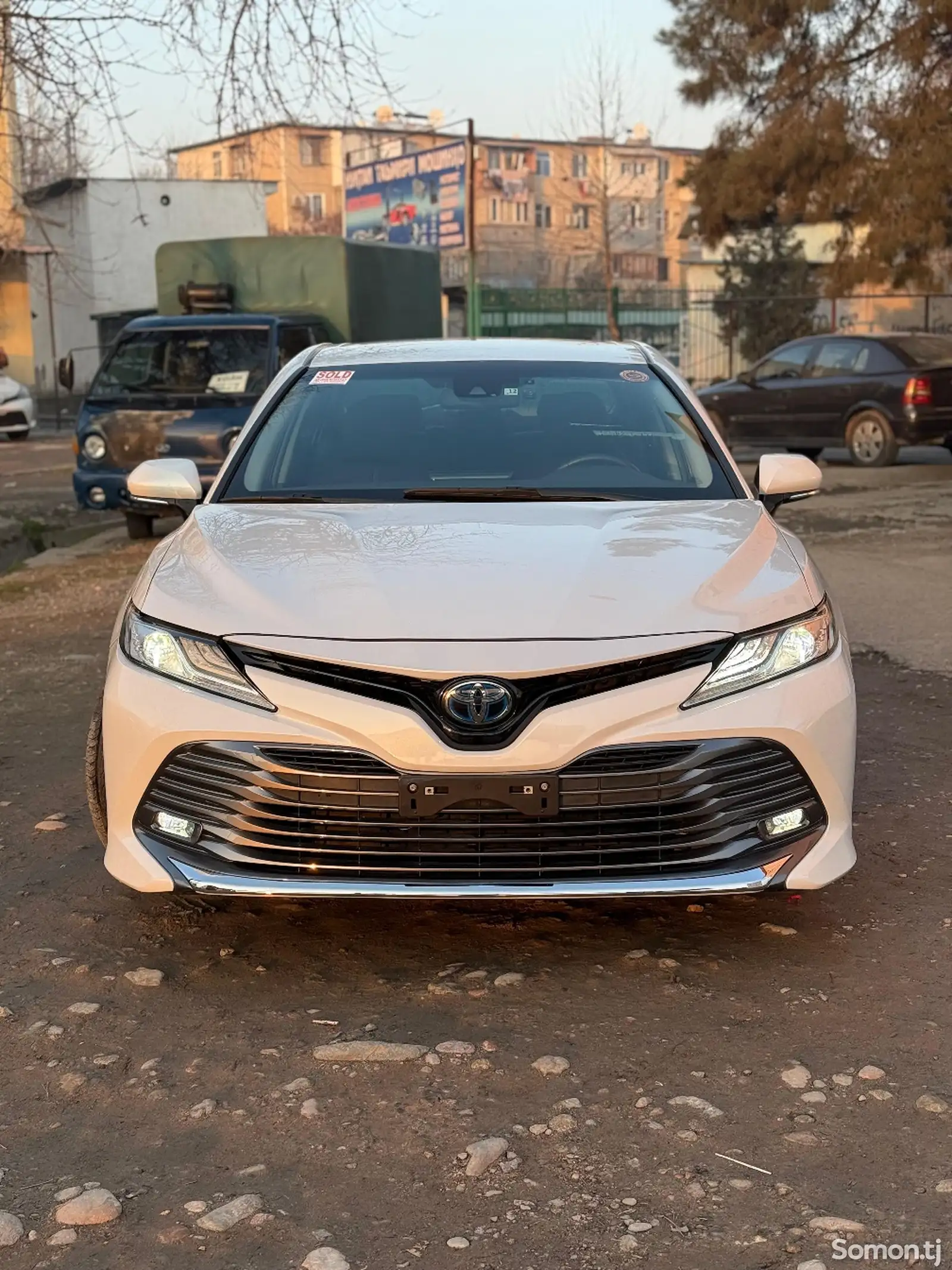 Toyota Camry, 2017-1