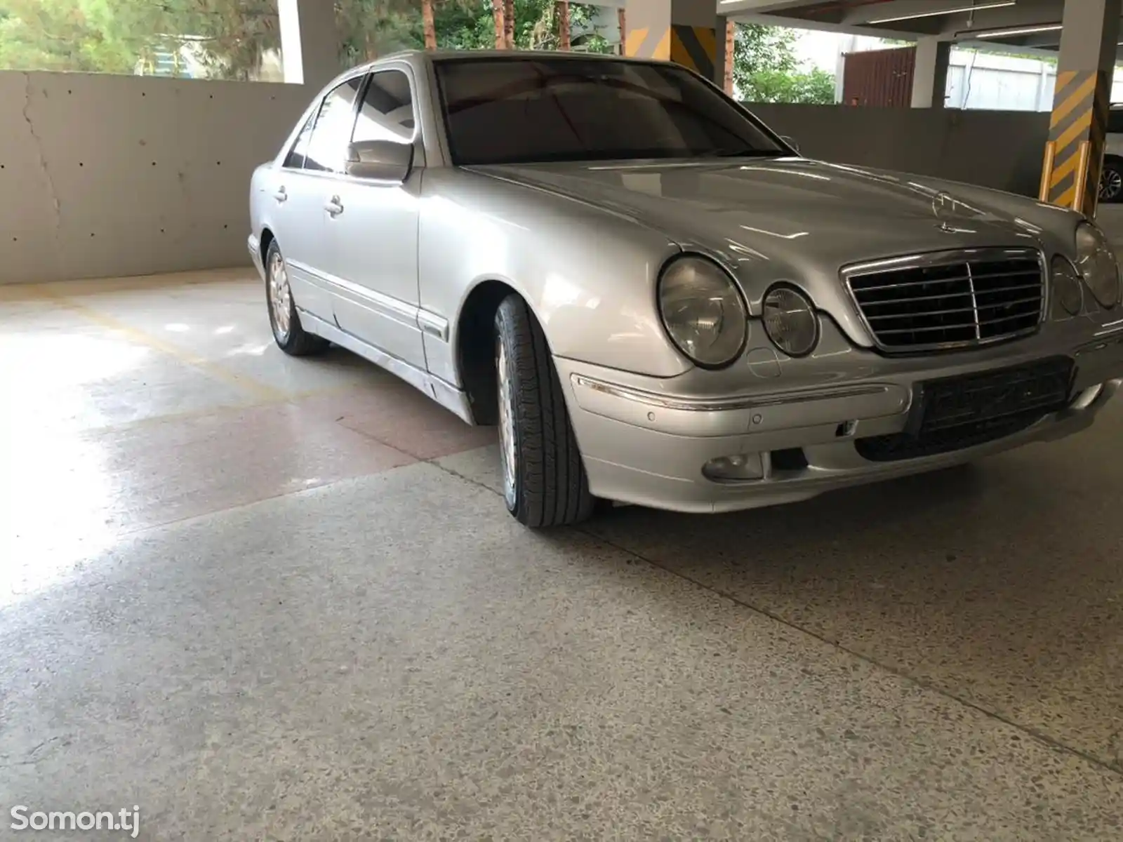 Mercedes-Benz E class, 2001-4