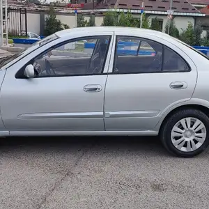 Nissan Sunny, 2007