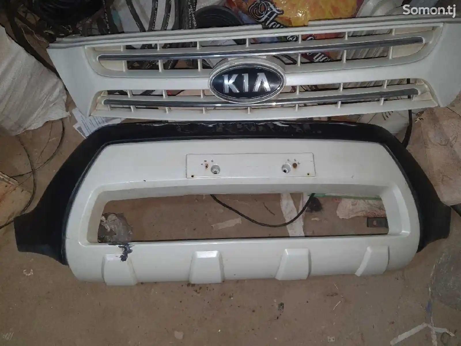 Решетка радиатора и обтекатель комплект от Kia-3