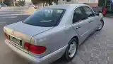 Mercedes-Benz E class, 1995-3