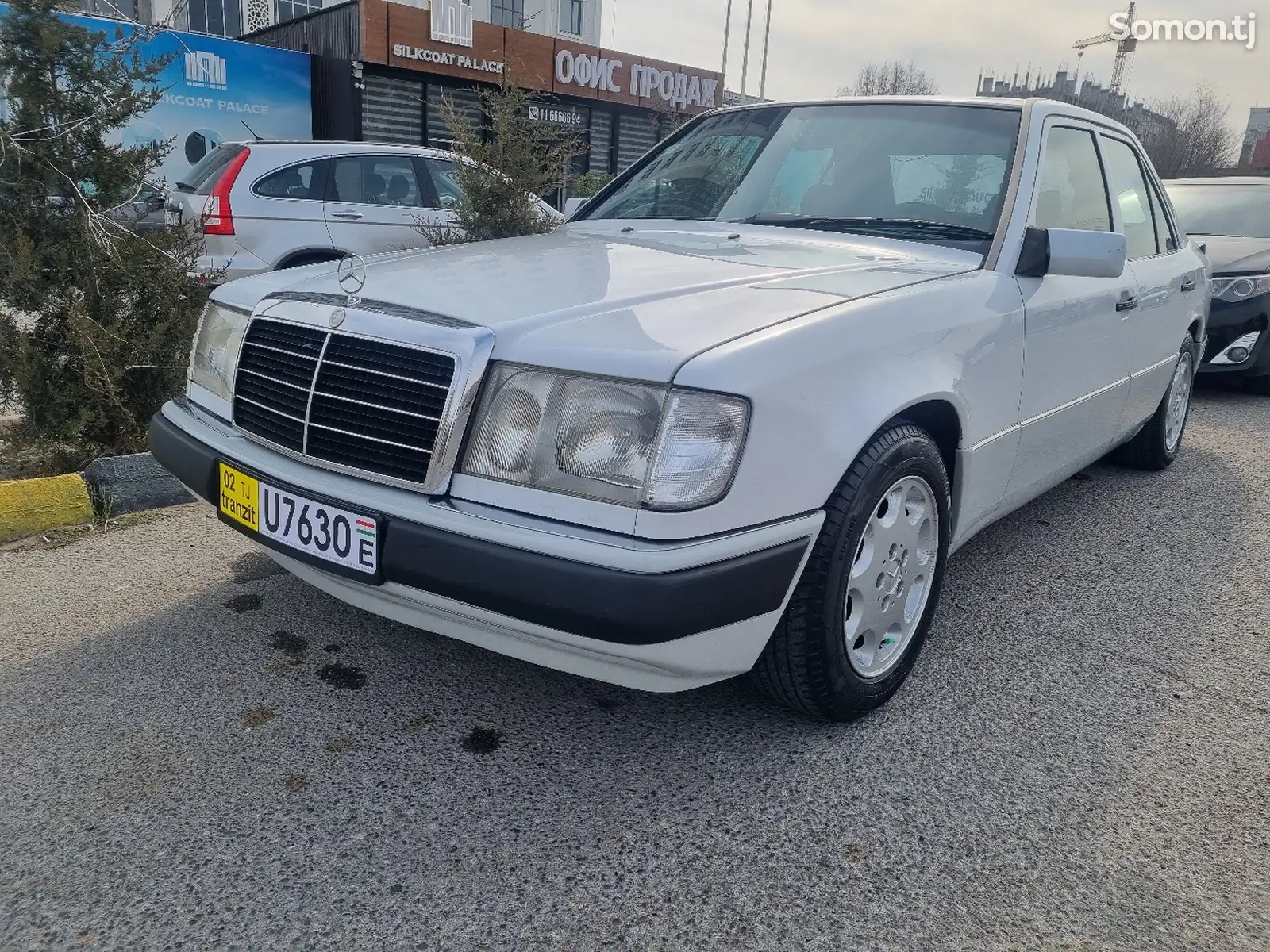 Mercedes-Benz W124, 1990-1