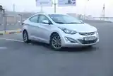 Hyundai Elantra, 2015-3