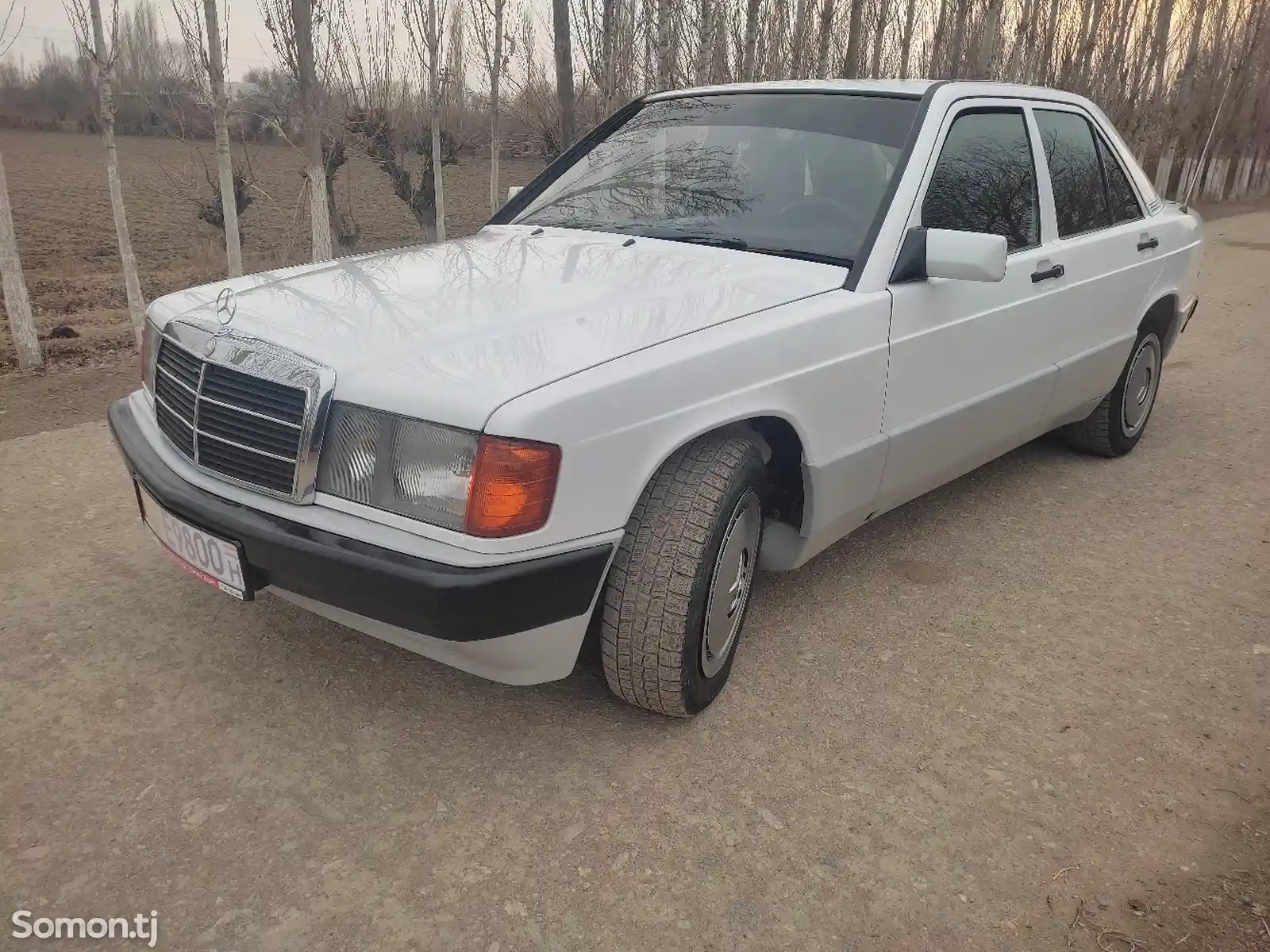 Mercedes-Benz W201, 1990-1