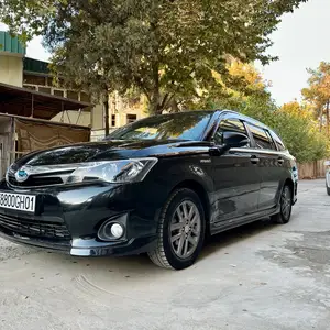 Toyota Fielder, 2015