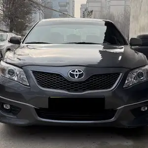 Toyota Camry, 2011